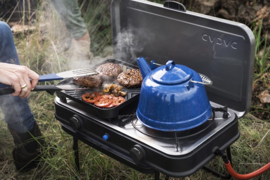 Outdoor cooking gas stove