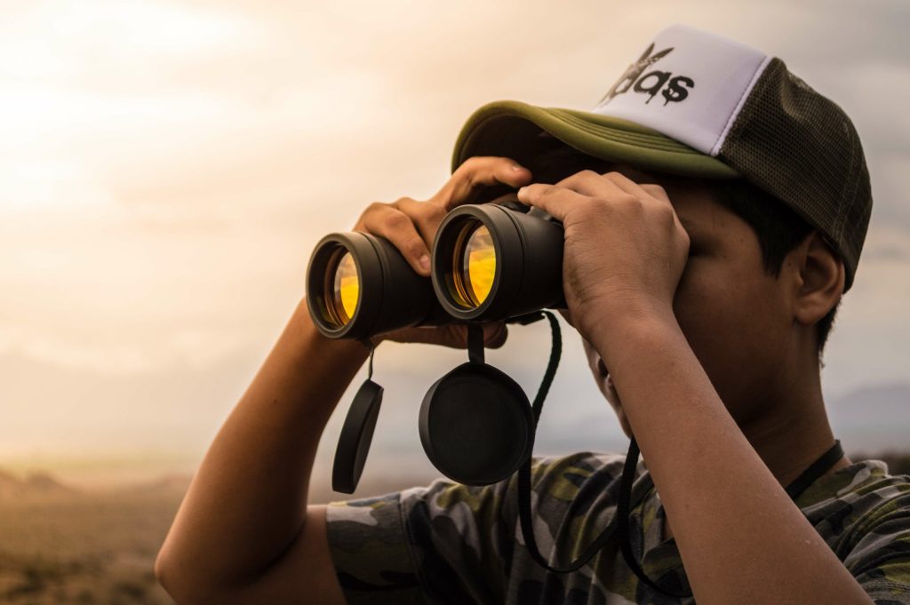 Basic Guide to Choosing Binoculars for Game Viewing Camp and Climb