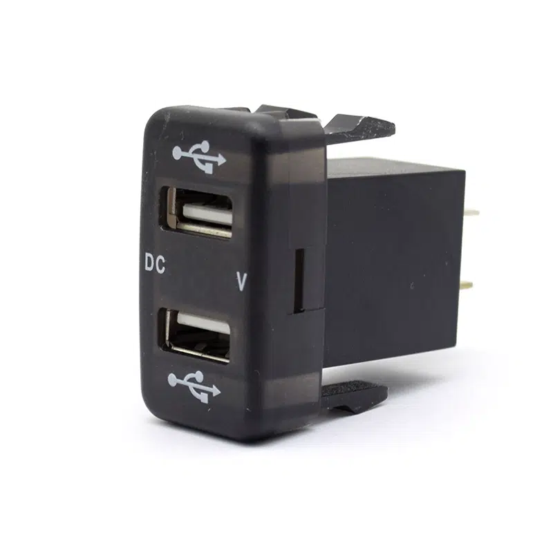 Lumeno Dual 2.1 Amp USB and Voltmeter